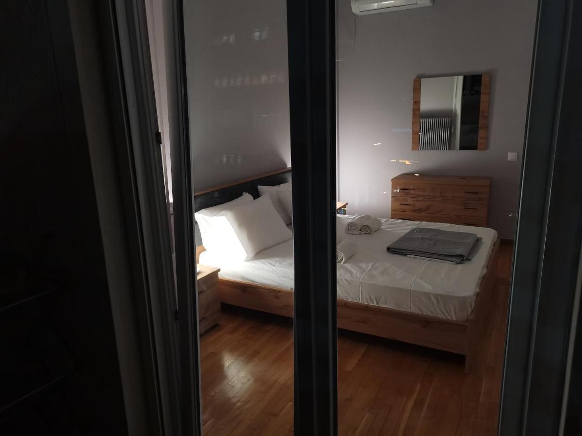 Penthouse Spacious W Super Wifi & Terrace, 2 Min From Metro Athen Exterior foto